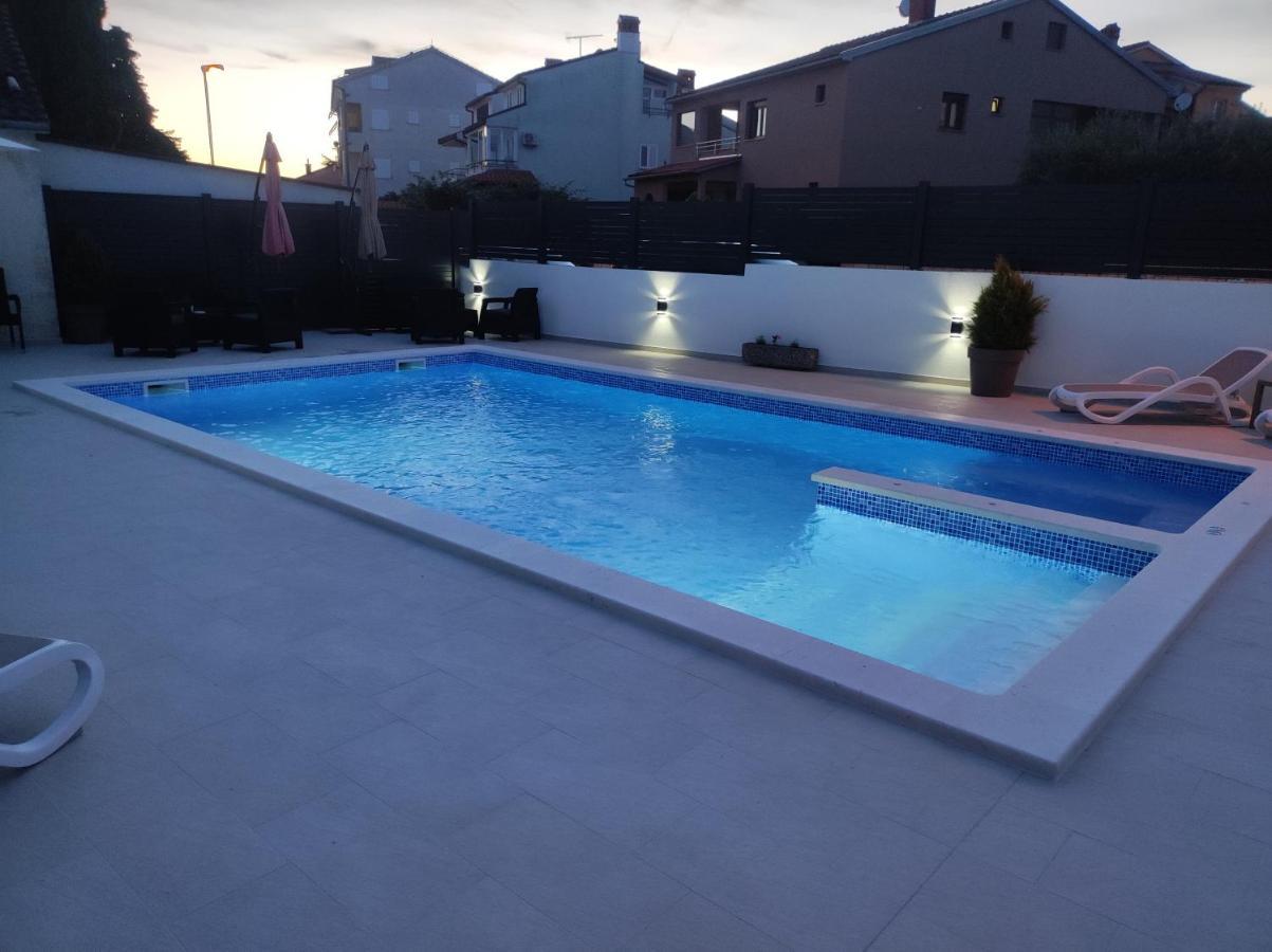 Viktor Rooms And Apartments Rovinj Bagian luar foto